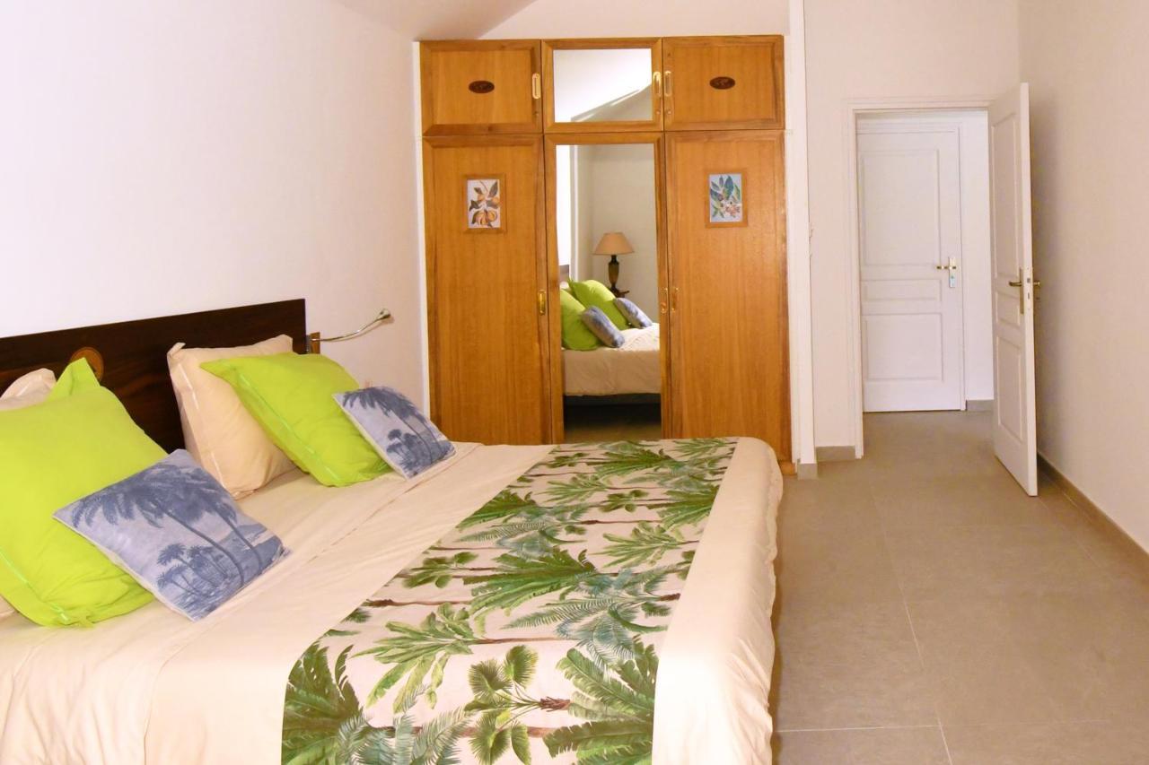 Le Jacaranda Du Guillaume Bed & Breakfast Le Guillaume Exterior foto