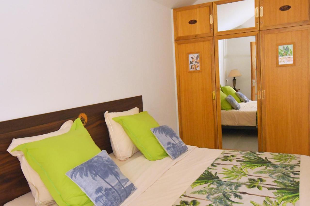 Le Jacaranda Du Guillaume Bed & Breakfast Le Guillaume Exterior foto